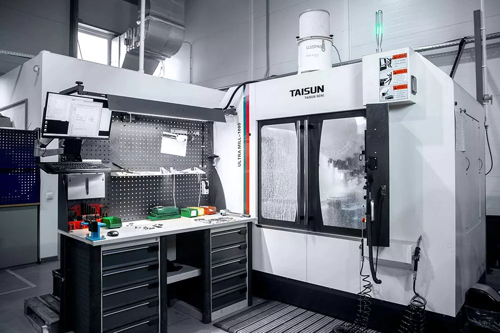Высокоскоростной вертикально-фрезерный станок с ЧПУ TAISUN SEIKI ULTRA MILL-1000